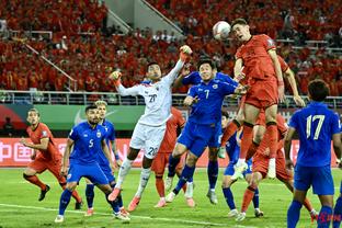 中国U23神奇把球传进自家球门！解说员：哎呦我去，怕啥来啥？